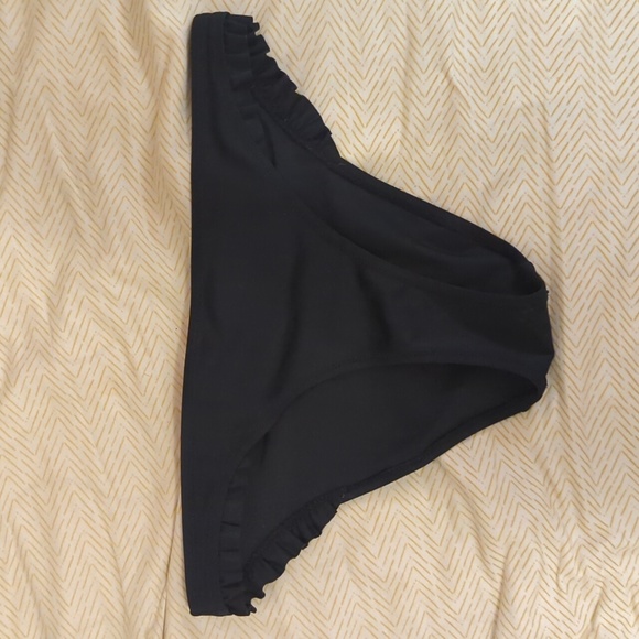 Uniqlo Other - Uniqlo bikini bottoms
